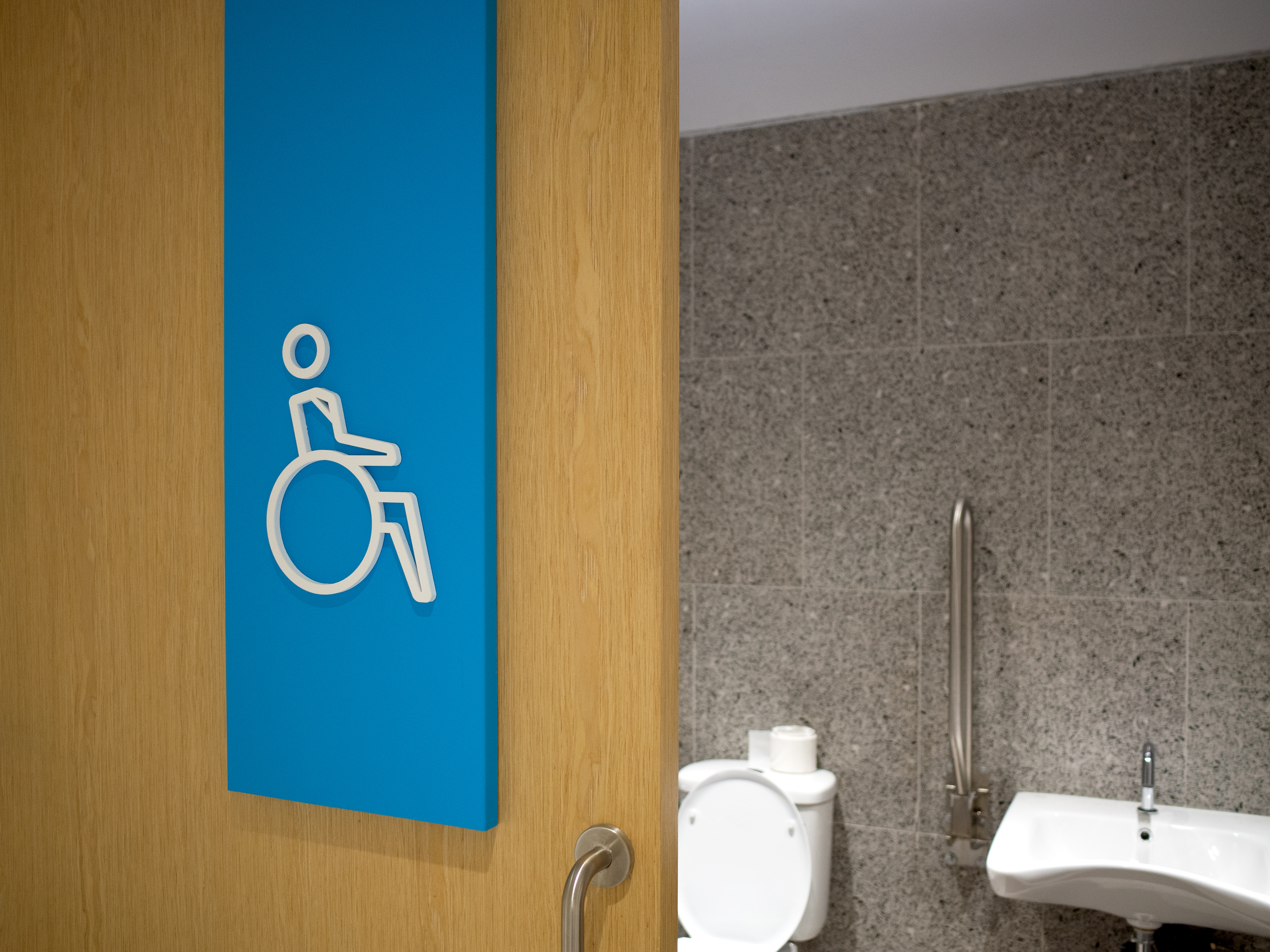 washroom for persons with disability